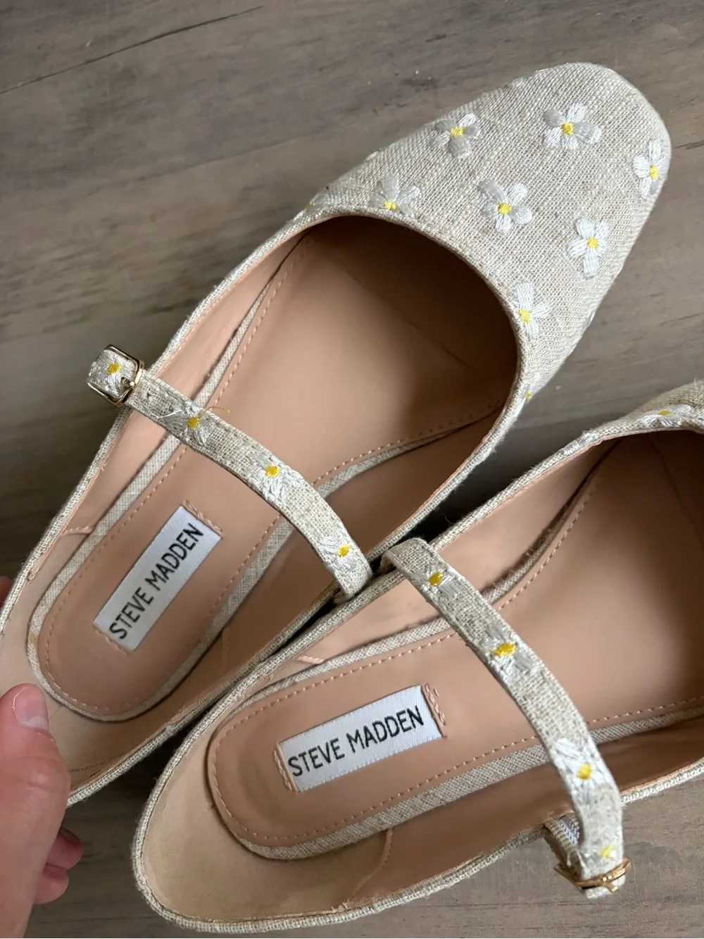 Steve Madden Beige Embroidered Floral Mary Jane Flats